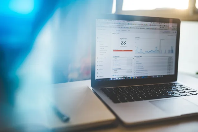 analytics, charts, graphs, traffic, marketing, internet, web, macbook, laptop, computer, technology, blue computer, blue technology, blue laptop, blue marketing, blue internet, blue web, charts, graphs, marketing, marketing, marketing, marketing, marketing, web. How to read offline campaign measurement benchmarks: a method, not published values